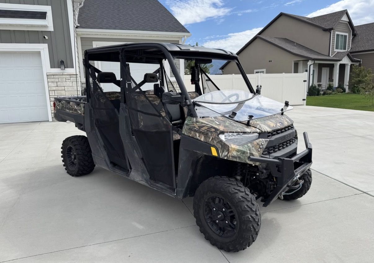 2021 Polaris Ranger crew 1000 XP Camo 6-Seater UTV Side-by-Side