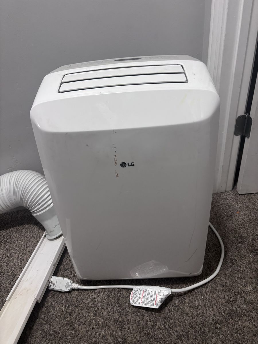 LG 8,000 BTU Portable Air Conditioner