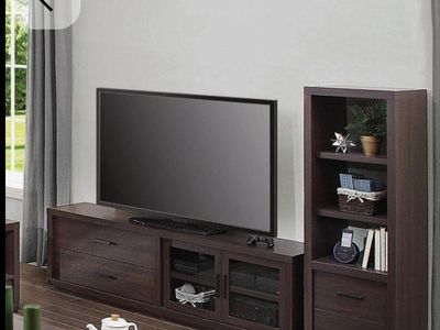 Entertainment center 86 in TV