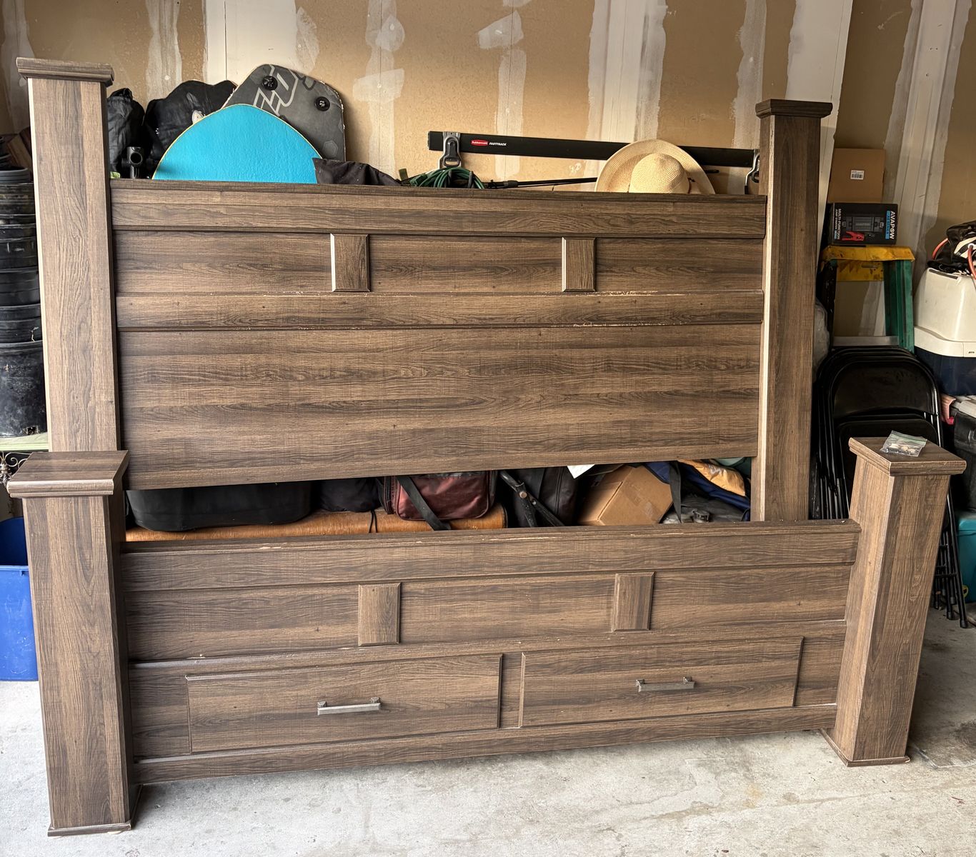 California King Farmhouse Bed Frame & Mattress