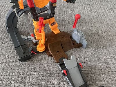 Monster Jam Smash and Bash Track