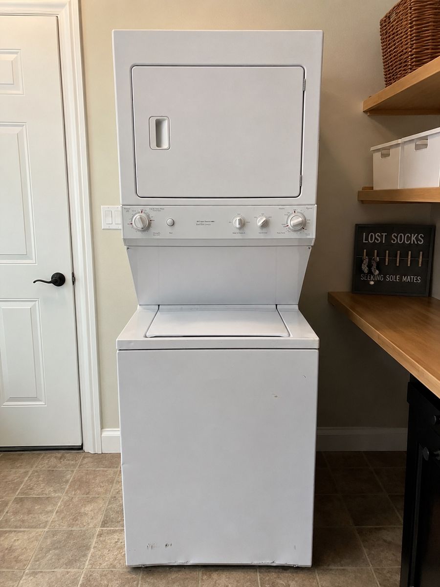 Stackable washer and dryer