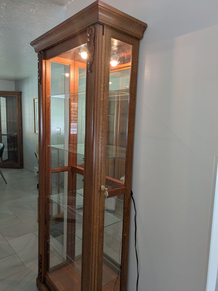 Curio cabinet