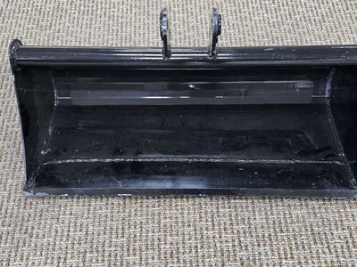 30" leveling bucket