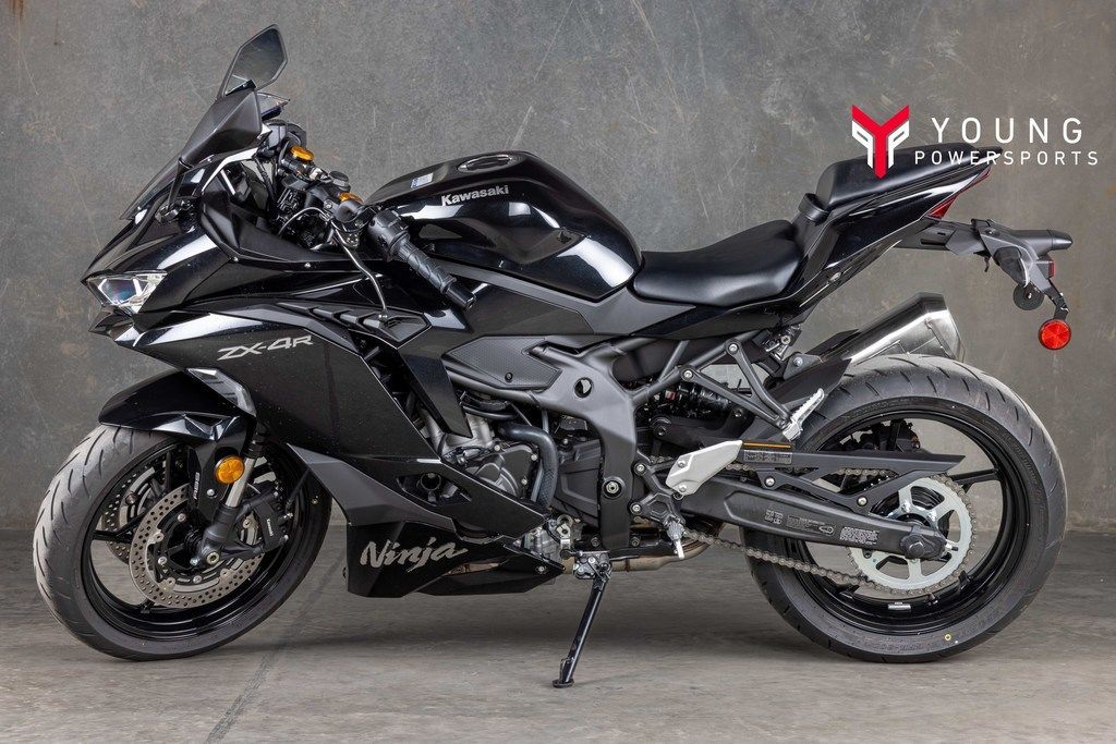 2025 Kawasaki NINJA® ZX™-4R ABS