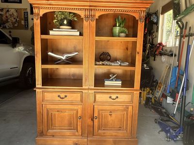 Tradicional solid wood Display Cabinet / Bookcase with Doors & Storage Drawers.