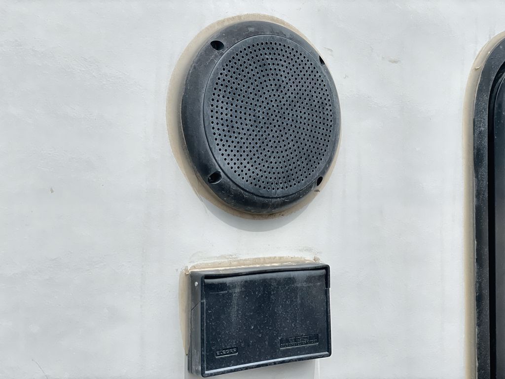 Main image 17