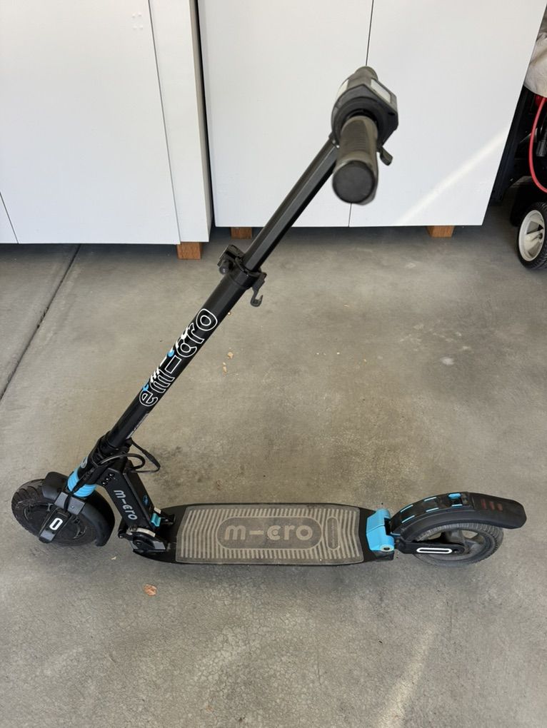 Micro e Micro Electric Scooter Marlin 4x