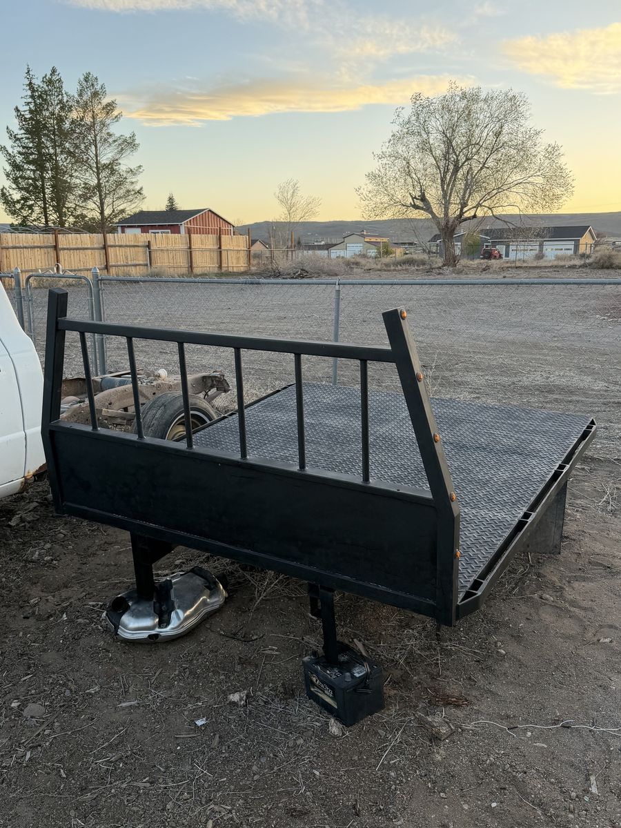 Flat bed for small truck