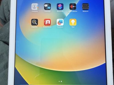 iPad 5th Gen ,128GB .so nice and still good