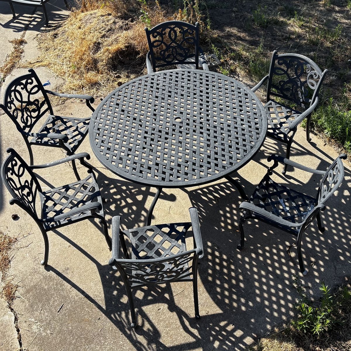 Outdoor/Patio Furniture