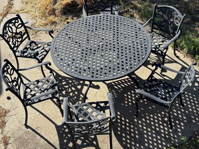 Outdoor/Patio Furniture