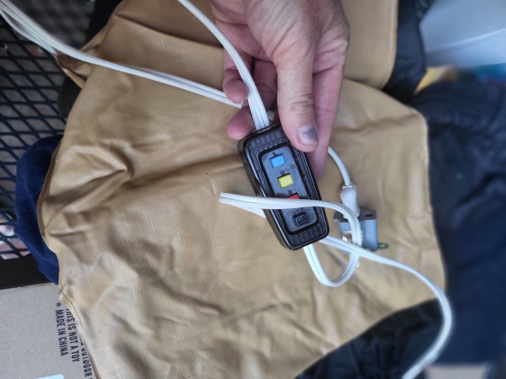 Unbranded Electric Heating Pad Controller with On/Off and Heat Settings