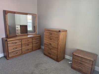 Very nice solid wood 4 piece bedroom set