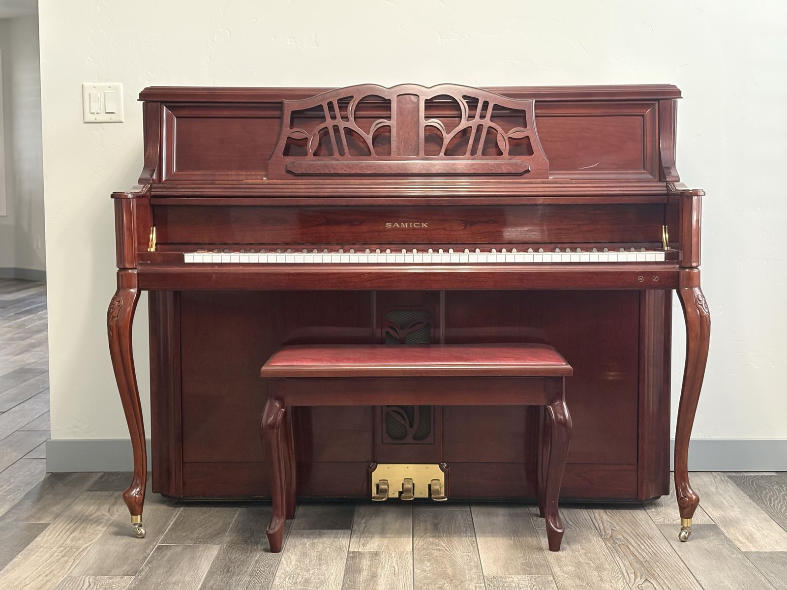 Samick Upright Acoustic Piano with Matching Bench - Polished Mahogany Finish