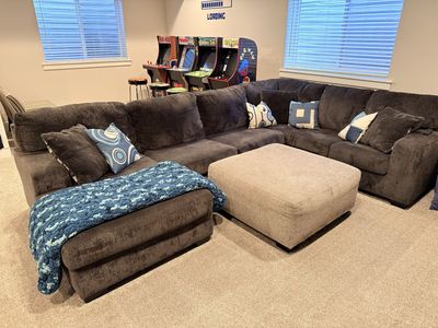 Sofa/ Sectional With ottoman