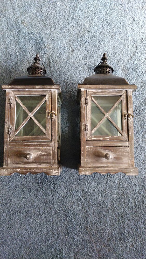 Candle lanterns 
