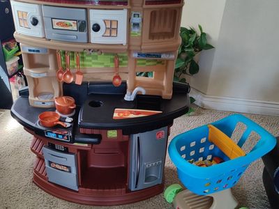 Step2 Fun Lifestyle Legacy Kitchen & Shopping Cart Playset - Tan/Brown/Blue