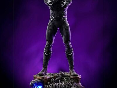 Black Panther Iron Studios statue