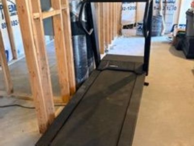 Landice L8 treadmill