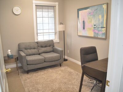Office Space -furnished, wifi & utilities included