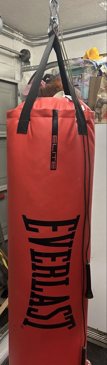 Main image 3