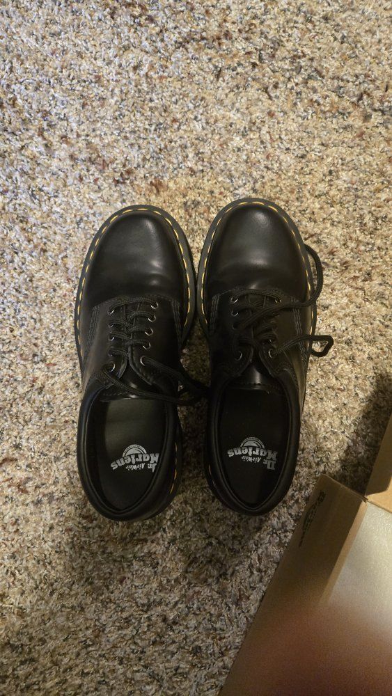 Dr. Martens 1460 Smooth Leather Combat Boots Black Women's US 8 / Men's US 7