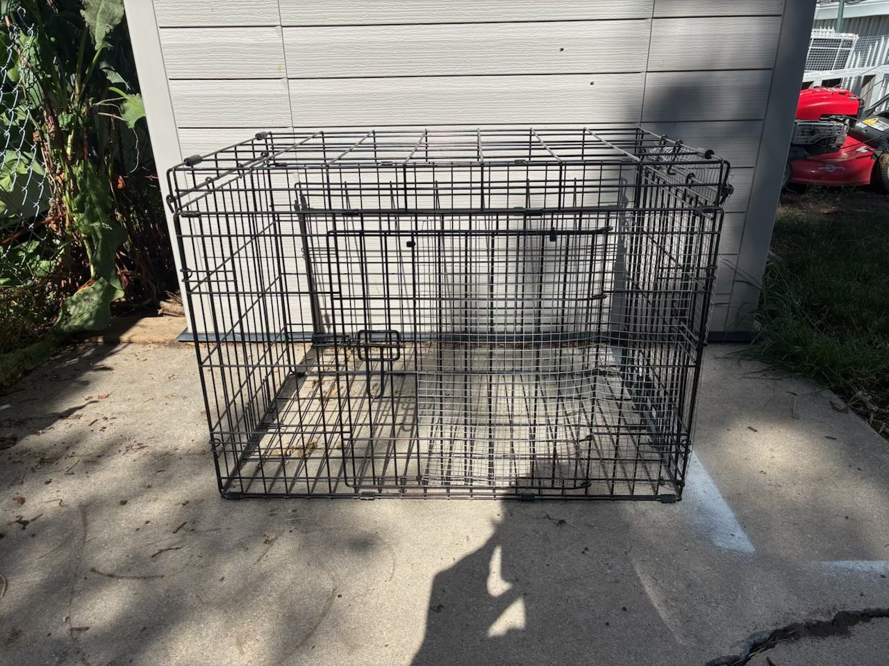 Medium dog kennel