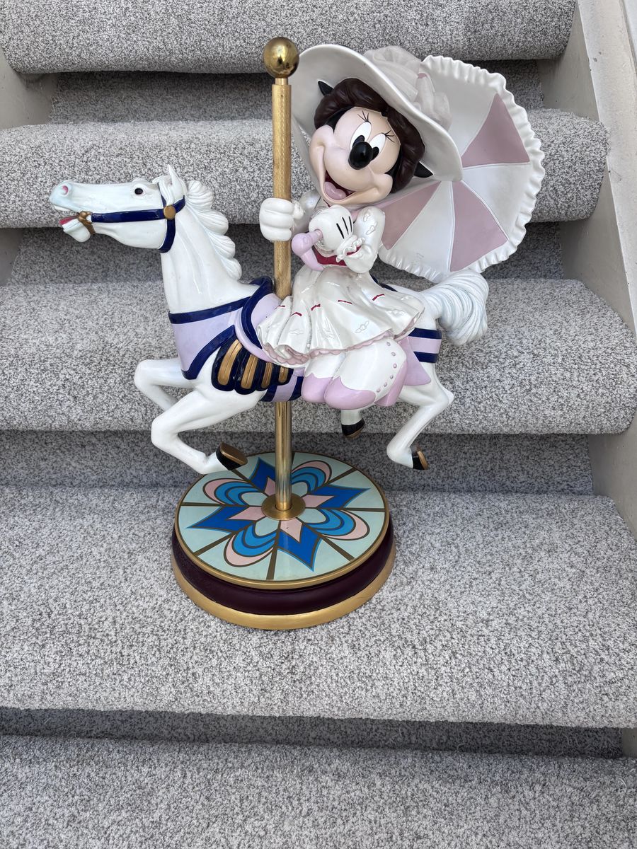 Main image 4
