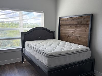 Full Size Bed Set, Mattress included