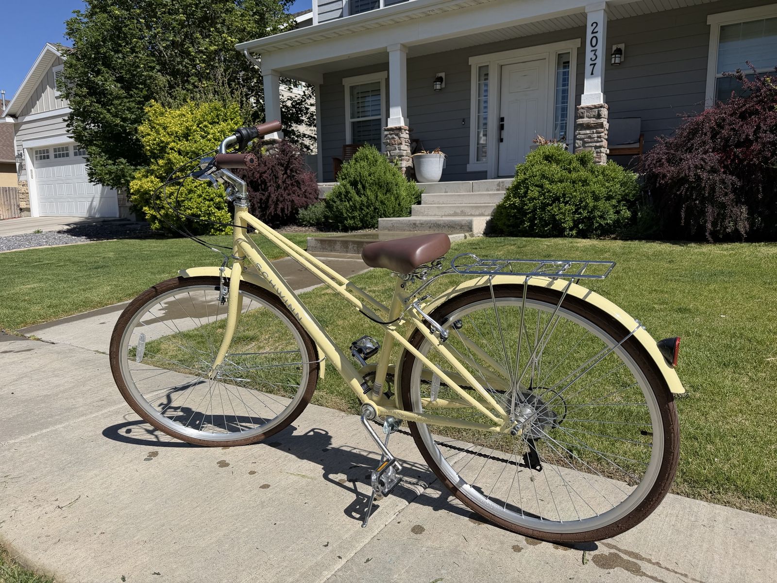 Schwinn Admiral 29” Hybrid bike, 7 speed