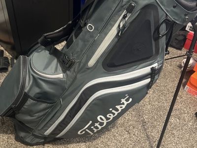 Titleist Hybrid 14 Stand Bag - Gray/Black Lightweight Golf Carry Bag