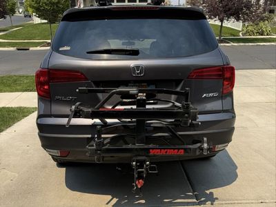 Yakima HoldUp Platform Bike Hitch Rack