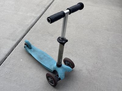 Used Blue 3-Wheel Scooter - Adjustable Handlebars