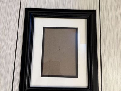 Black Picture Frame with White Mat fits 5x7 inch photo