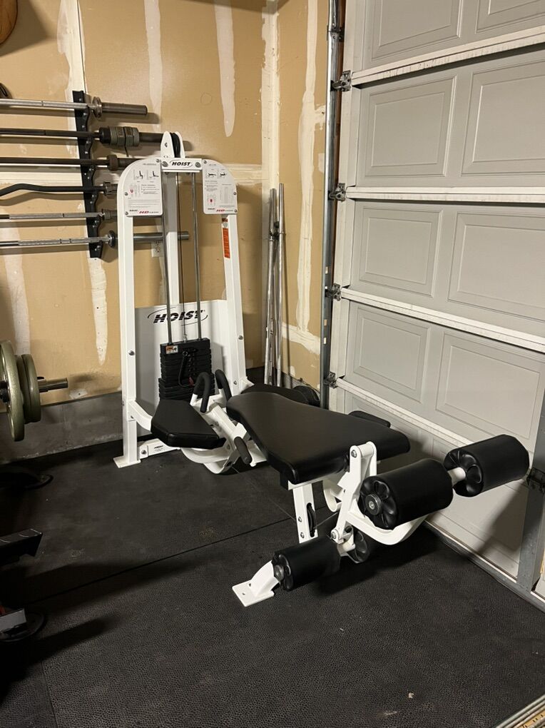 $5000 HOIST Commercial Leg Curl / Extension