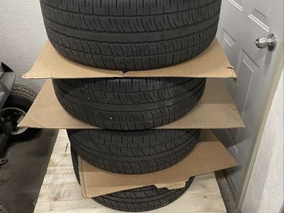 Tesla Model X 22” wheels