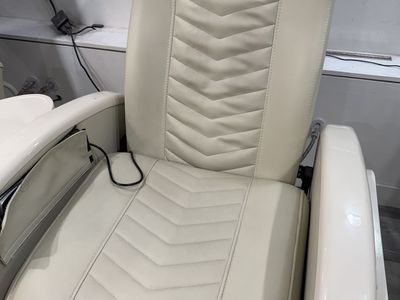 Contégo Pedicure Spa Chair $1400 for 10 chairs