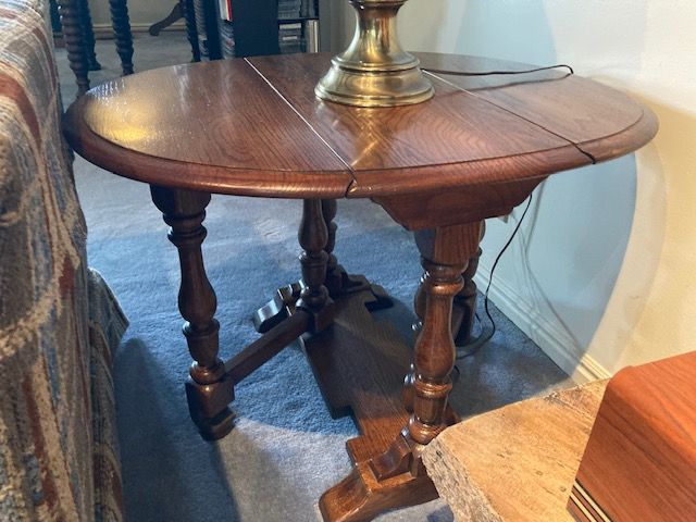 Ethan Allen Royal Charter Oak Gateleg End Table