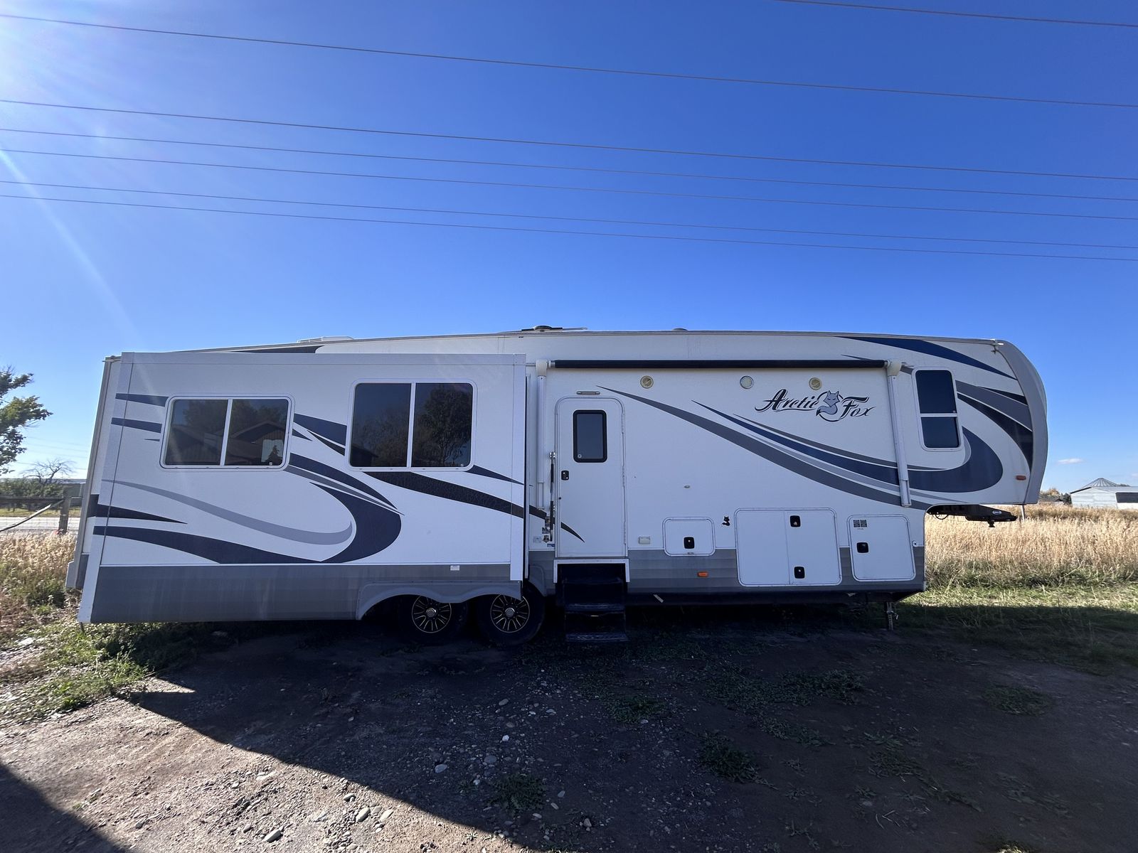 2015 Arctic Fox 35-5Z