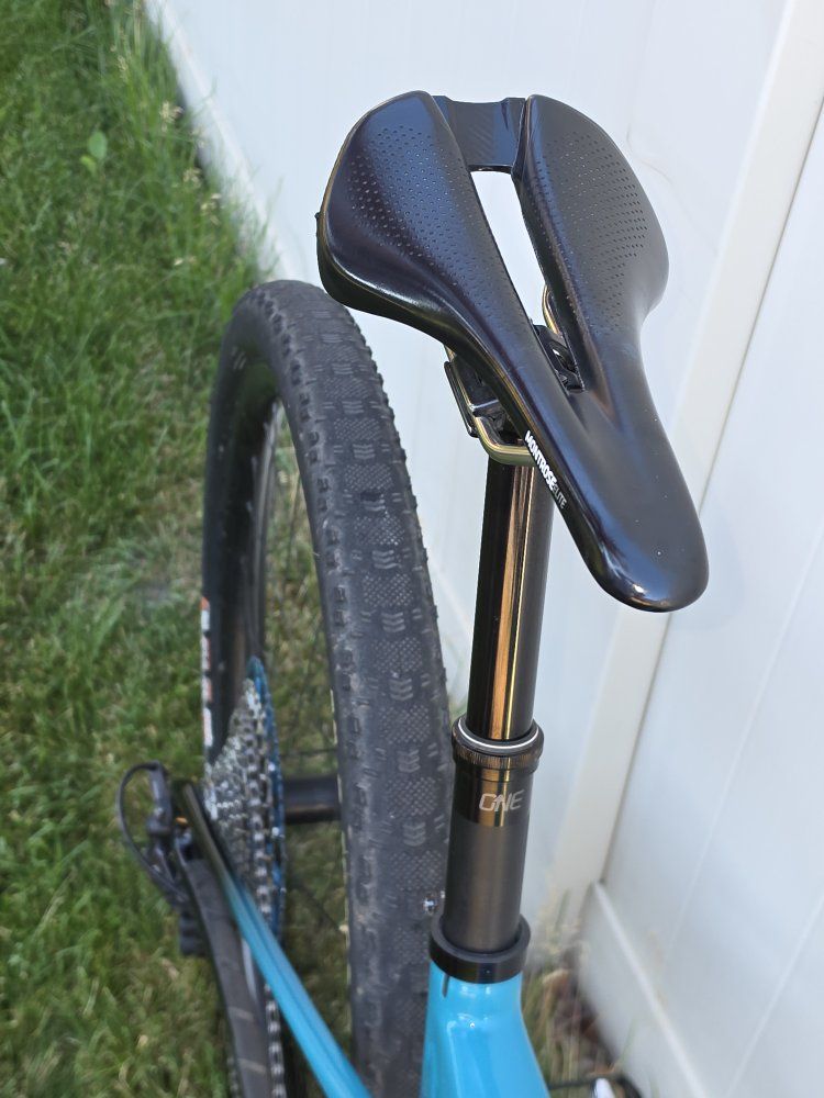 Main image 6