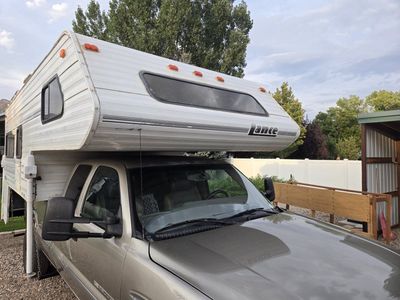 94 Lance camper
