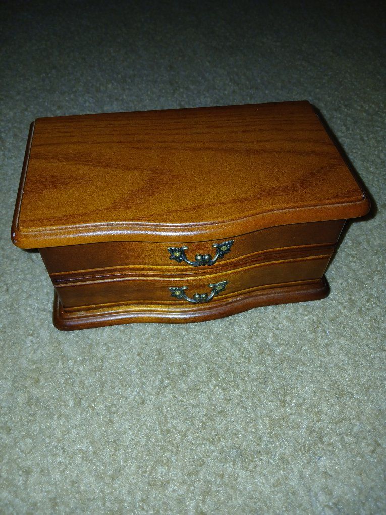 Main image 2