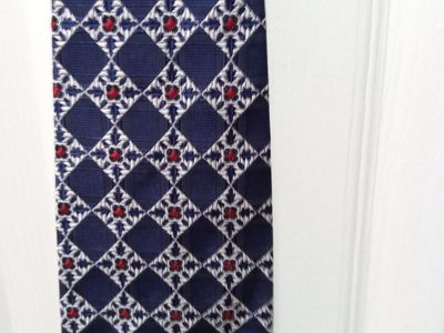 Countess Mara Men's Blue Diamond Pattern Silk Necktie Made in USA