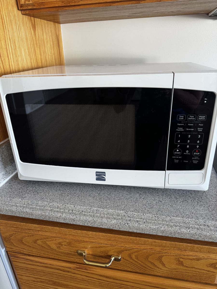 Kenmore Microwave Countertop Model 405.73092310