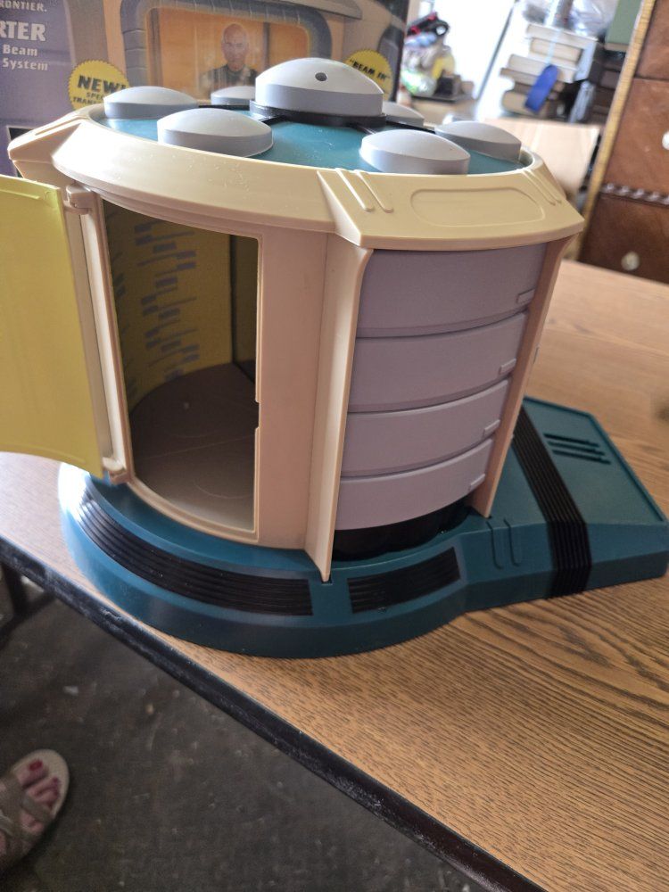 Main image 2