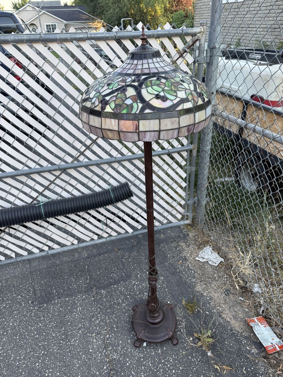 Tiffany Style Floor Lamp