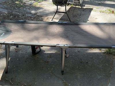 Rustic Ridge Heavy Duty Camping Cot