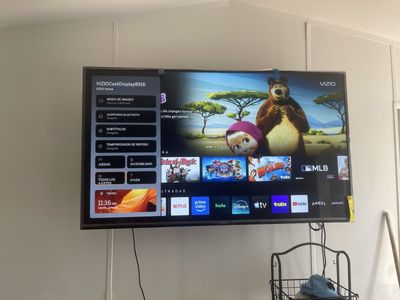 VIZIO 55-inch Smart TV - Model VIZIOCastDisplay8916 with Streaming Apps