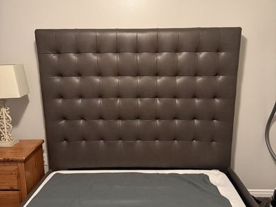Queen bed